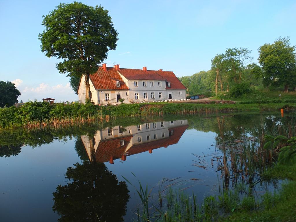 Dwór Klewiny Vila Exterior foto